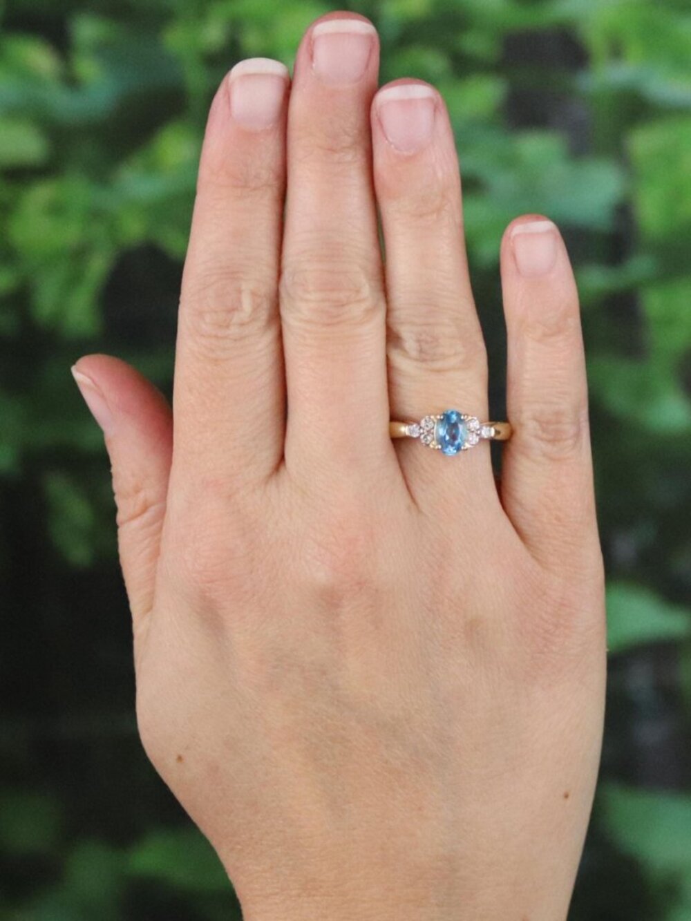 10k Yellow Gold Natural Swiss Blue Topaz & Diamond  Ring Size 7 1/4 - Picture 2 of 7